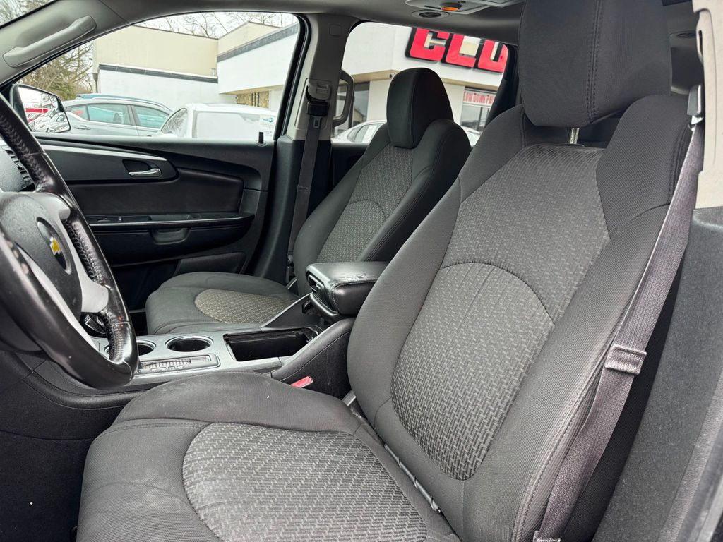 2011 Chevrolet Traverse FWD 4dr LT w/1LT - 22978153 - 9