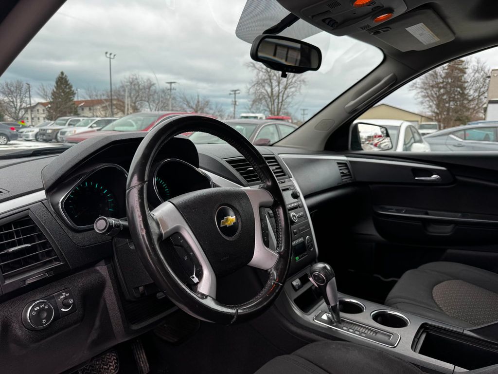 2011 Chevrolet Traverse FWD 4dr LT w/1LT - 22978153 - 8