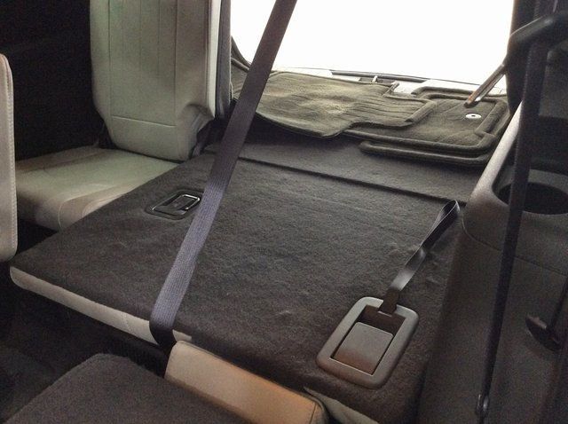 2011 Chevrolet Traverse FWD 4dr LTZ - 22921138 - 26