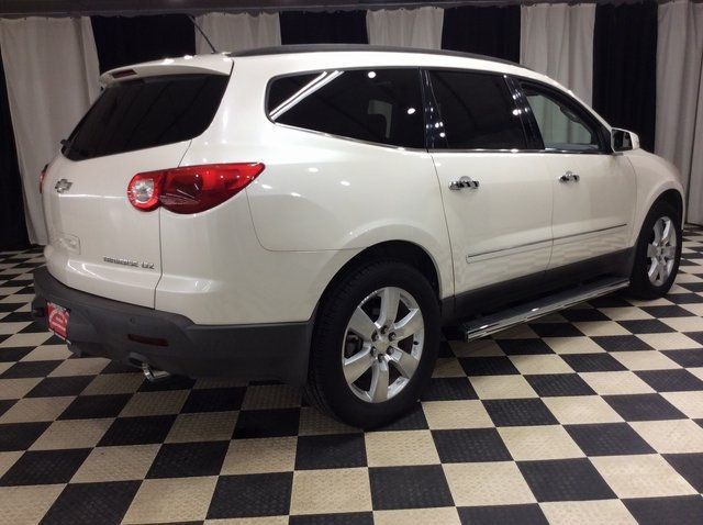 2011 Chevrolet Traverse FWD 4dr LTZ - 22921138 - 5