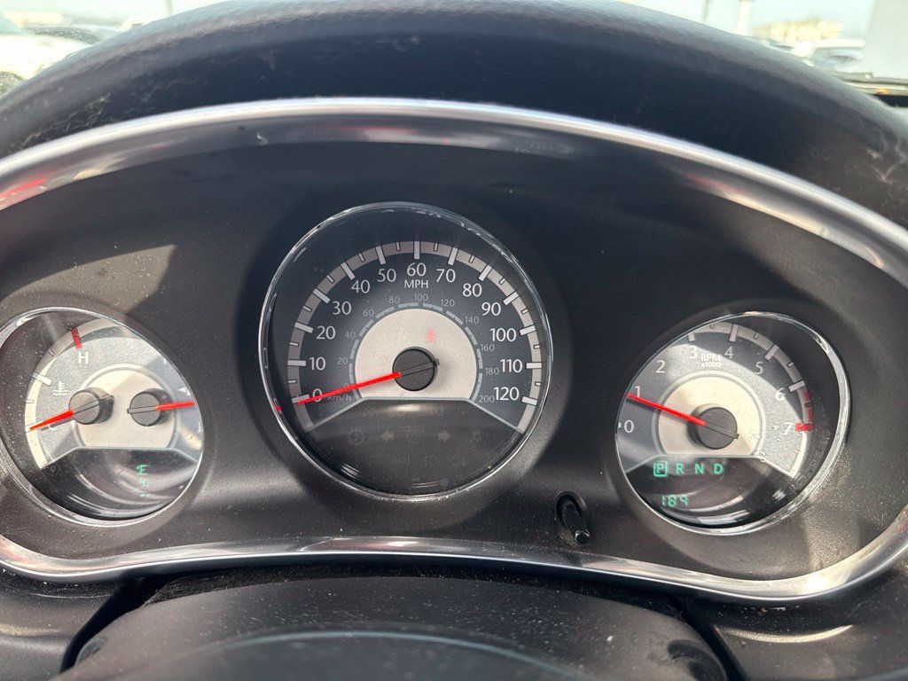 2011 Chrysler 200 2dr Convertible Touring - 23100145 - 11