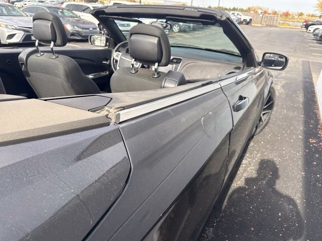 2011 Chrysler 200 2dr Convertible Touring - 23100145 - 4