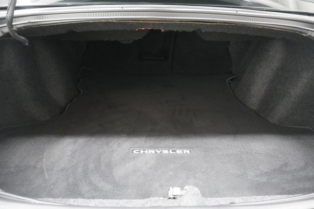 2011 Chrysler 200 4dr Sedan Limited - 23023604 - 25