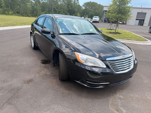 2011 Chrysler 200 4dr Sedan LX - 23040987 - 10
