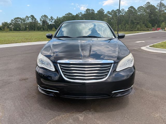 2011 Chrysler 200 4dr Sedan LX - 23040987 - 11