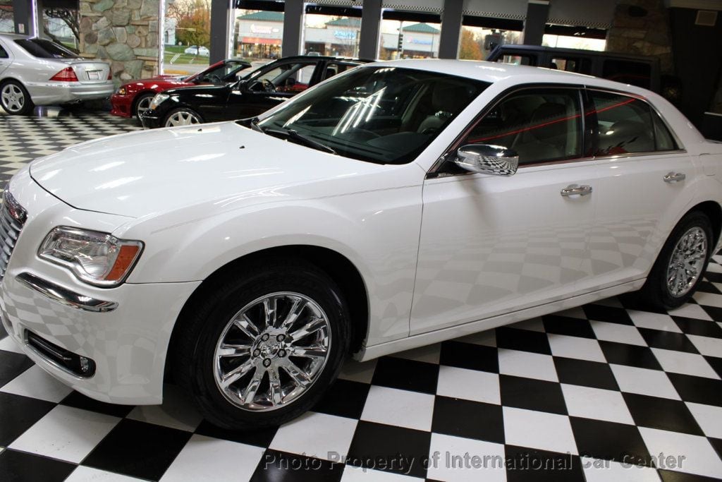 2011 Chrysler 300 1 Owner - Just serviced!  - 22679839 - 10