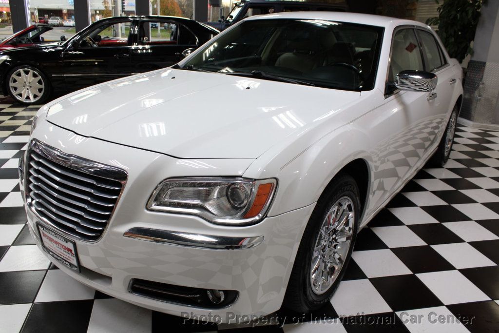 2011 Chrysler 300 1 Owner - Just serviced!  - 22679839 - 11