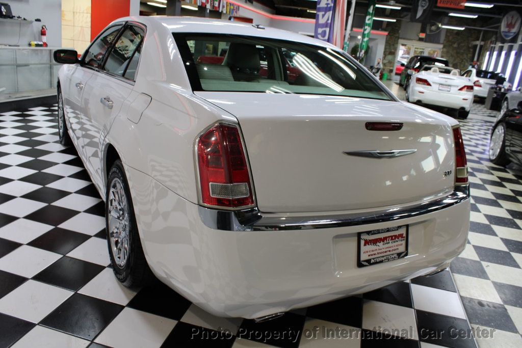 2011 Chrysler 300 1 Owner - Just serviced!  - 22679839 - 7