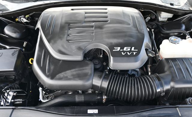 2011 Chrysler 300 4dr Sedan RWD *Ltd Avail* - 22930239 - 12