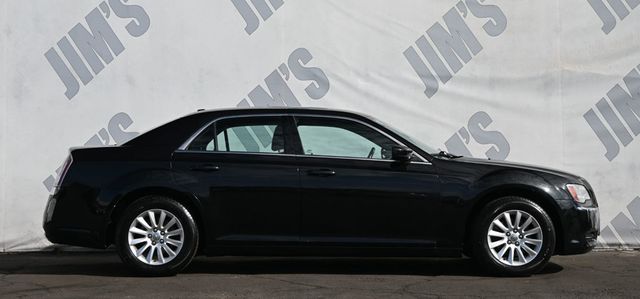 2011 Chrysler 300 4dr Sedan RWD *Ltd Avail* - 22930239 - 3