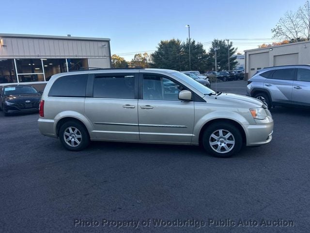 2011 Chrysler Town & Country 4dr Wagon Touring - 22935771 - 1
