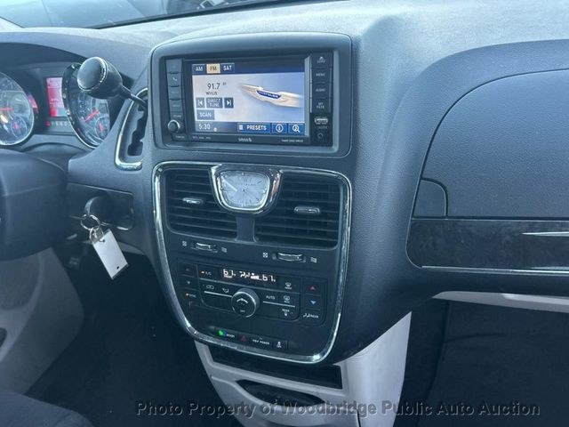 2011 Chrysler Town & Country 4dr Wagon Touring - 22935771 - 4