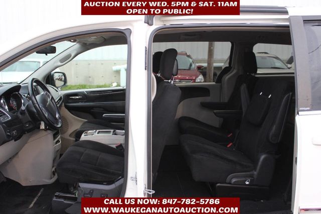 2011 Chrysler Town & Country 4dr Wagon Touring - 22943151 - 6