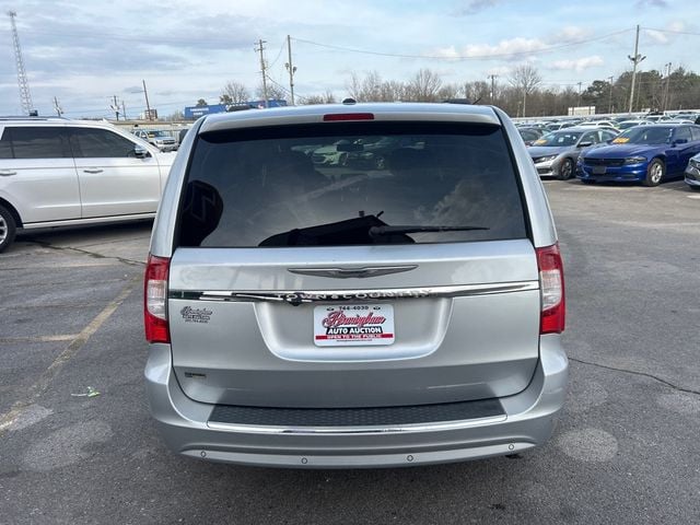 2011 Chrysler Town & Country 4dr Wagon Touring - 22987297 - 4