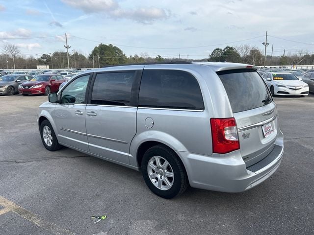 2011 Chrysler Town & Country 4dr Wagon Touring - 22987297 - 5
