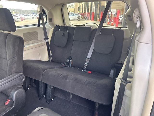 2011 Chrysler Town & Country 4dr Wagon Touring - 22987297 - 6