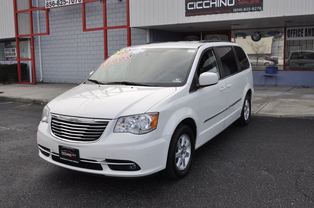 2011 Chrysler Town & Country 4dr Wagon Touring - 19609167 - 0