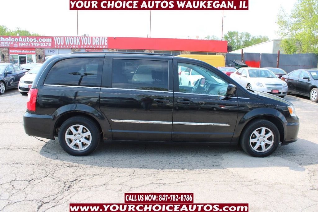 2011 Chrysler Town & Country 4dr Wagon Touring - 21944457 - 5