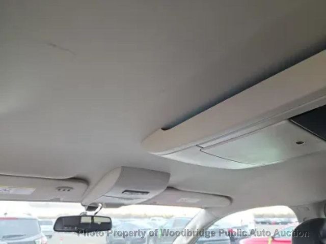 2011 Chrysler Town & Country 4dr Wagon Touring-L - 23003267 - 10