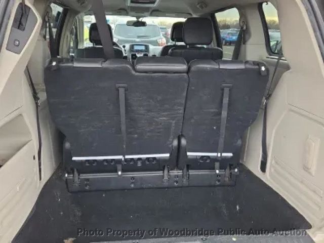 2011 Chrysler Town & Country 4dr Wagon Touring-L - 23003267 - 11