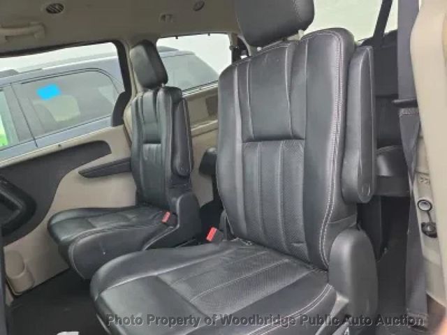2011 Chrysler Town & Country 4dr Wagon Touring-L - 23003267 - 8