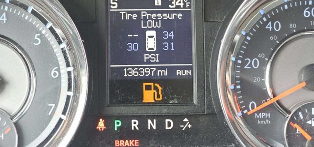 2011 Chrysler Town & Country 4dr Wagon Touring-L - 22997903 - 9