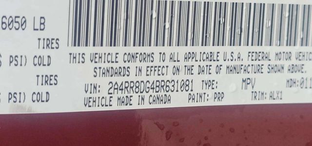 2011 Chrysler Town & Country 4dr Wagon Touring-L - 22997903 - 10