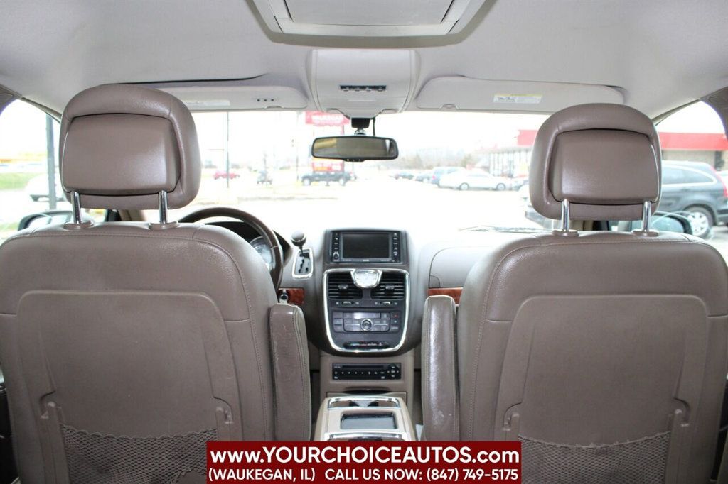 2011 Chrysler Town & Country 4dr Wagon Touring-L - 22378692 - 15
