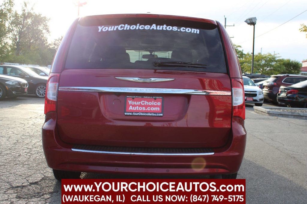 2011 Chrysler Town & Country 4dr Wagon Touring-L - 22620278 - 5