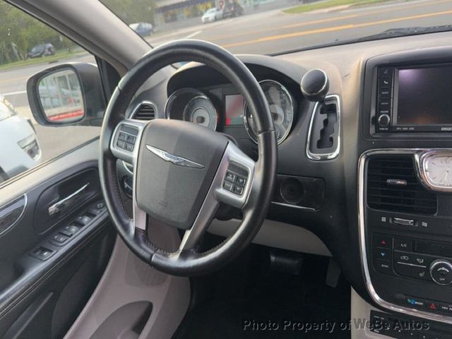 2011 Chrysler Town & Country 4dr Wagon Touring-L - 22874254 - 11