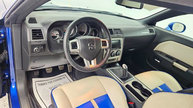 2011 Dodge Challenger 2dr Coupe SRT8 w/ 20'' Aluminum Wheels (Limited Production Car) - 23003321 - 12