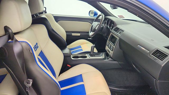 2011 Dodge Challenger 2dr Coupe SRT8 w/ 20'' Aluminum Wheels (Limited Production Car) - 23003321 - 24