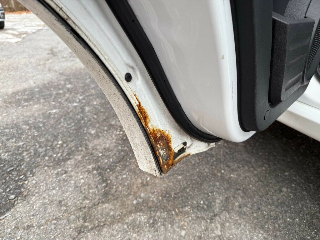 2011 Dodge Nitro BRAND NEW TIRES - 22952600 - 31