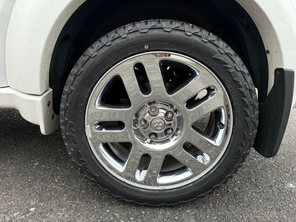 2011 Dodge Nitro Owned by a Family member - 22952600 - 10