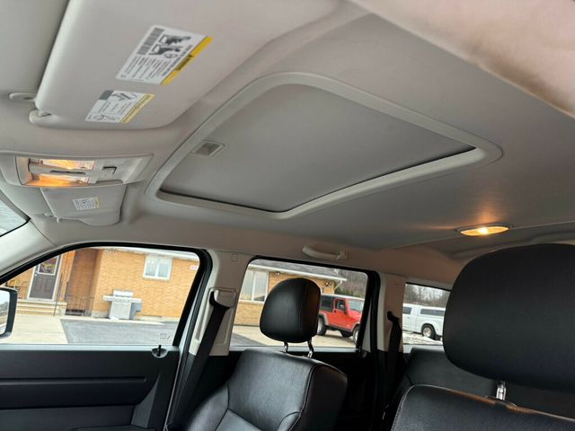 2011 Dodge Nitro Owned by a Family member - 22952600 - 22