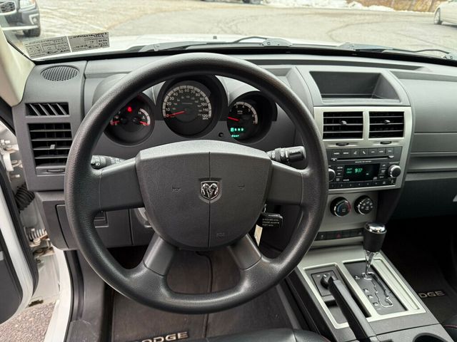 2011 Dodge Nitro Owned by a Family member - 22952600 - 24