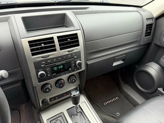 2011 Dodge Nitro Owned by a Family member - 22952600 - 26