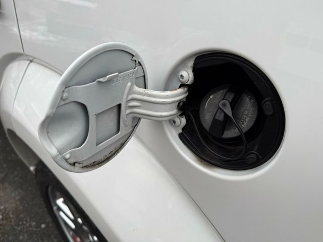 2011 Dodge Nitro Owned by a Family member - 22952600 - 38