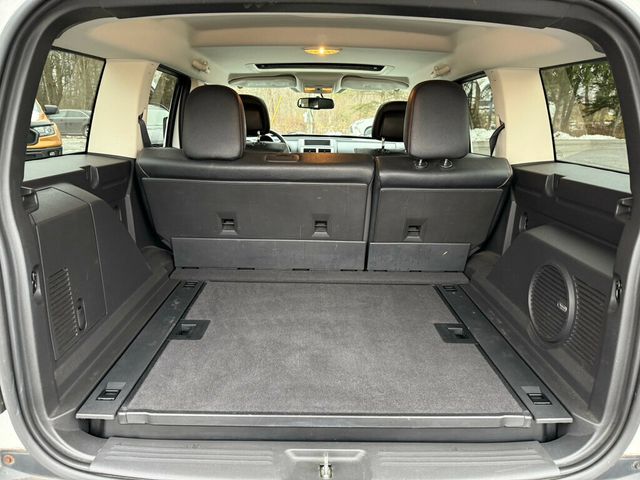 2011 Dodge Nitro Owned by a Family member - 22952600 - 40