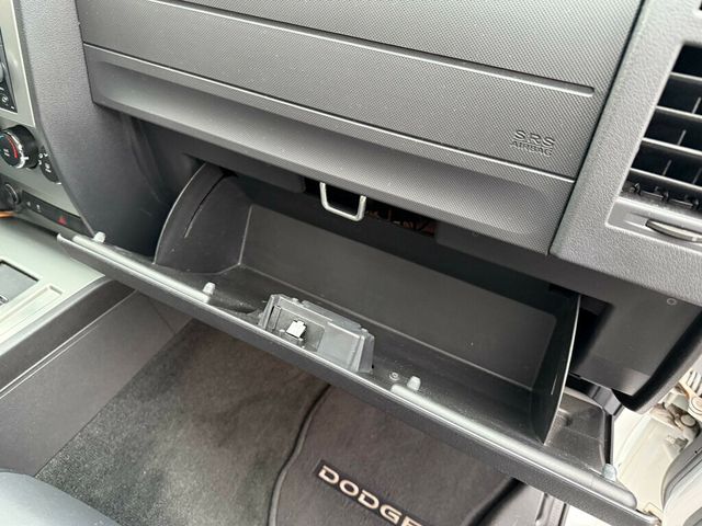 2011 Dodge Nitro Owned by a Family member - 22952600 - 53