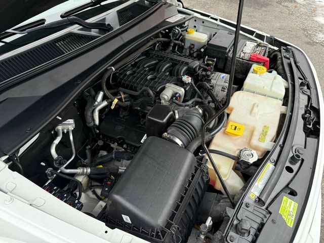 2011 Dodge Nitro Owned by a Family member - 22952600 - 55