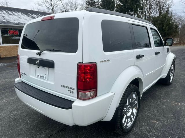 2011 Dodge Nitro Owned by a Family member - 22952600 - 58