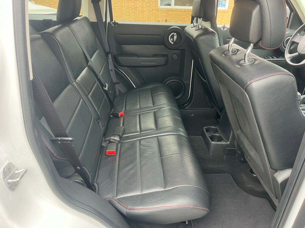 2011 Dodge Nitro Owned by a Family member - 22952600 - 61