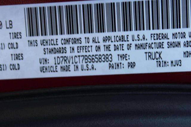 2011 Dodge Ram 1500 Big Horn 4x4 4dr Crew Cab 5.5 ft. SB Pickup - 23026148 - 9