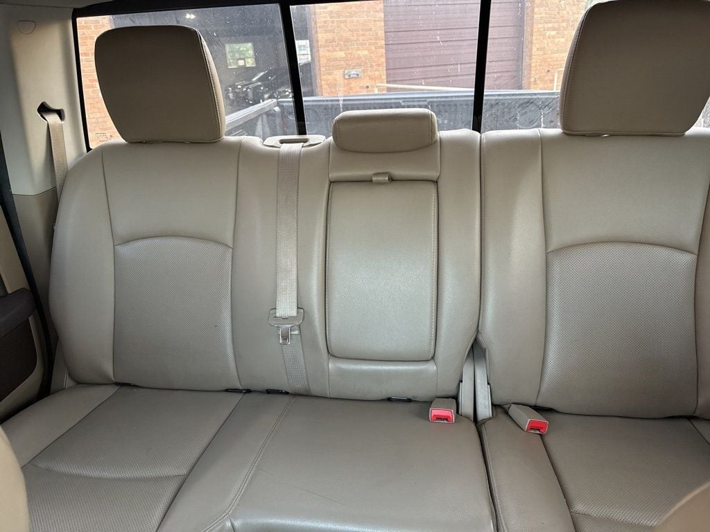 2011 Dodge Ram 1500 Laramie - 22937735 - 19