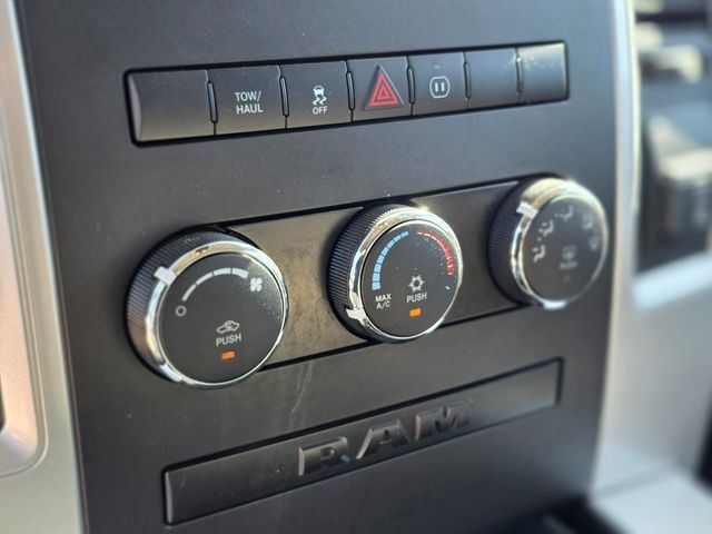 2011 Dodge Ram 1500 Outdoorsman - 22953632 - 33