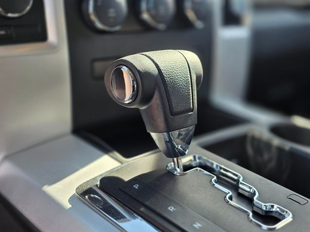 2011 Dodge Ram 1500 Outdoorsman - 22953632 - 35