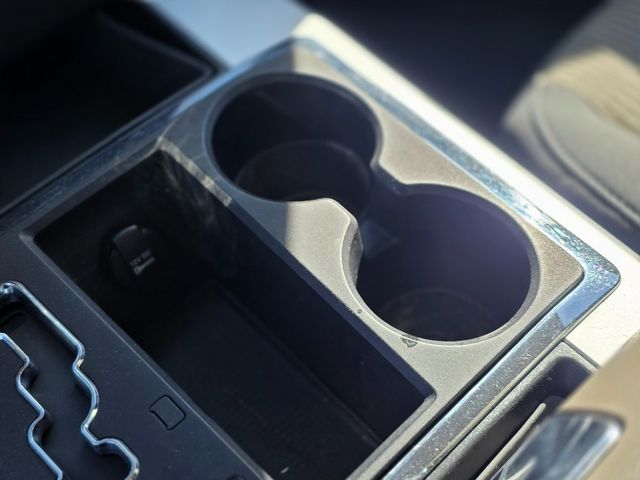 2011 Dodge Ram 1500 Outdoorsman - 22953632 - 37