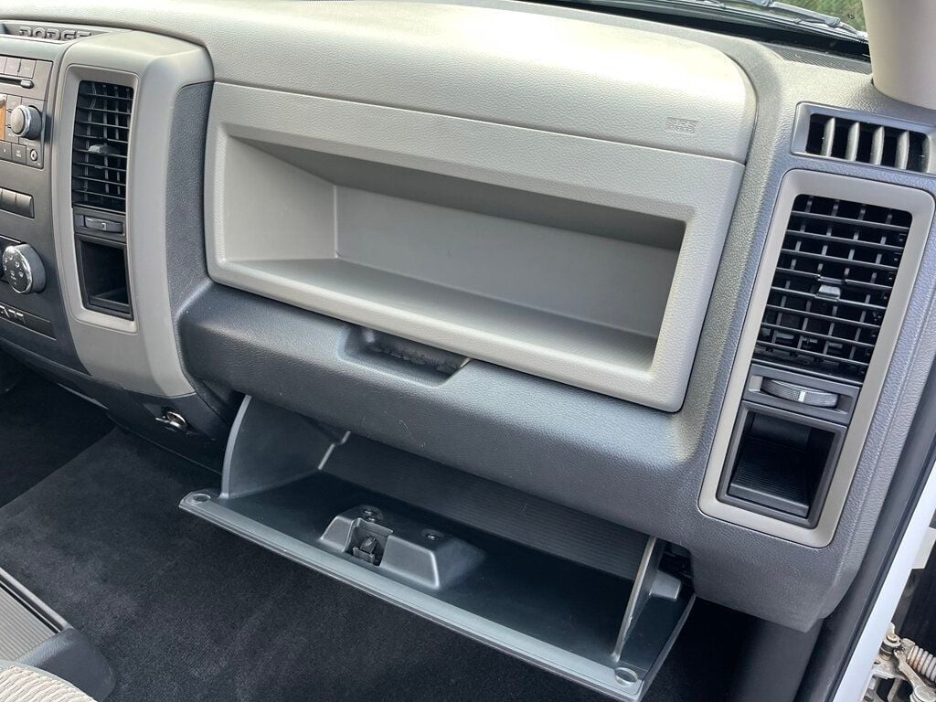 2011 Dodge Ram 1500 Quad Cab 4x4 - 23066730 - 48