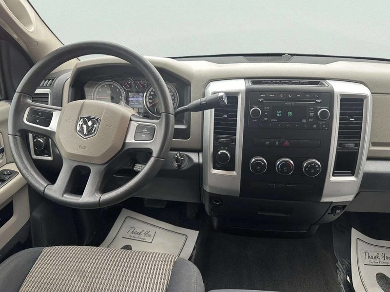 2011 Dodge Ram 1500 SLT 4x4 4dr Quad Cab 6.3 ft. SB Pickup - 22964800 - 13